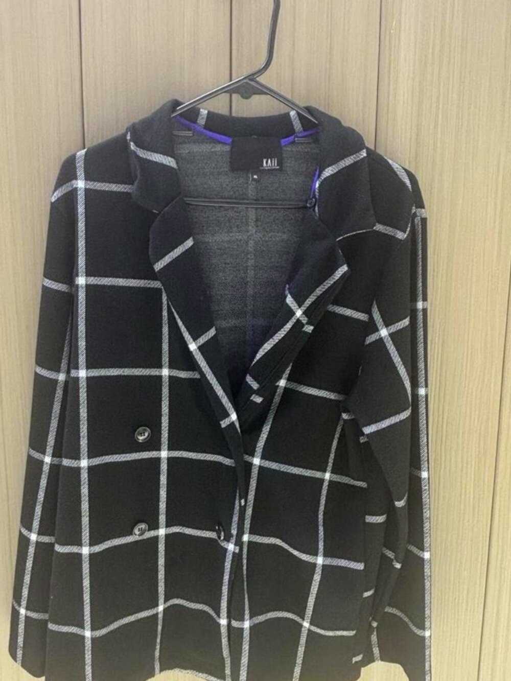 Women's Black and Grey Top